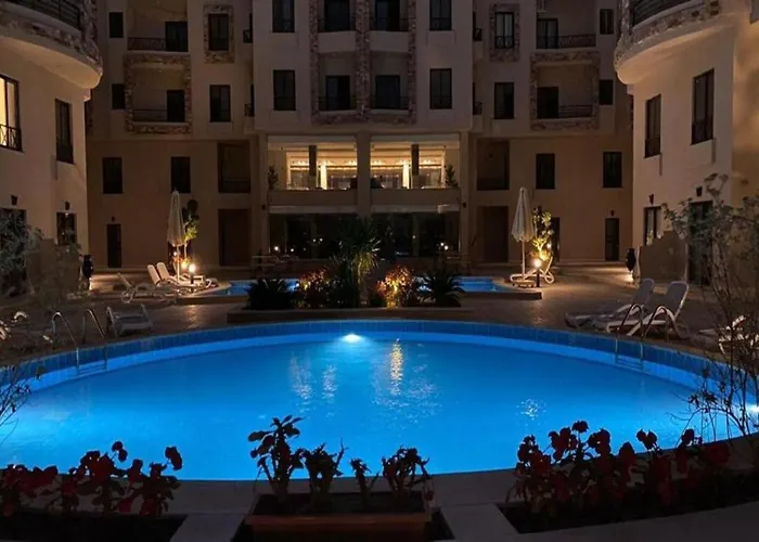 Luxury One-bedroom Near El Gouna Апарт-отель Хургада