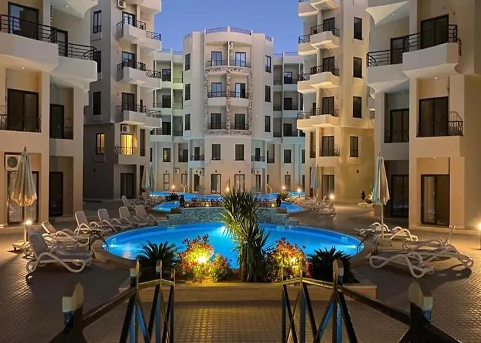 Luxury One-bedroom Near El Gouna Хургада