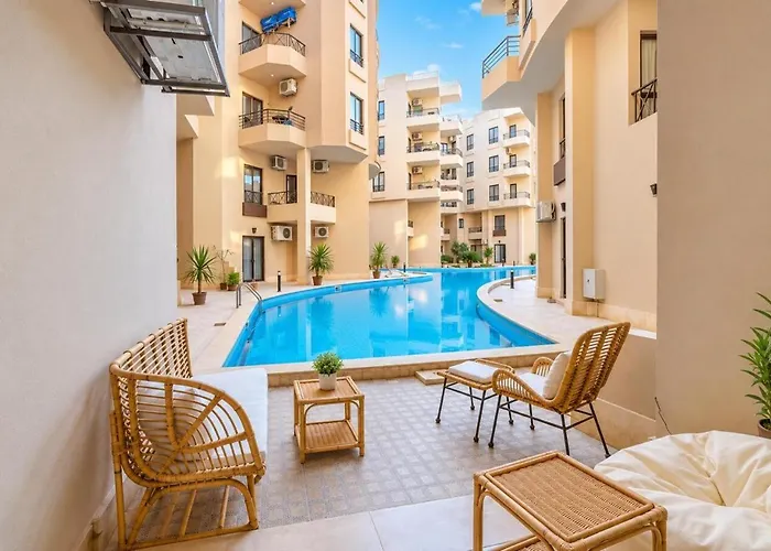 Relaxing 1br Apartment-pool View-close To El Gouna Aparthotel 3*
